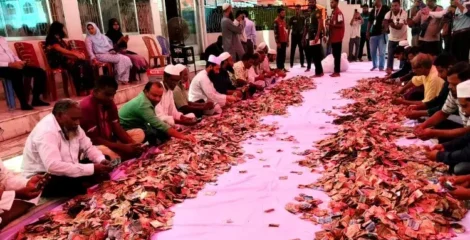  শাহজালালের মাজারের দানবাক্স  খোলে টাকা গণনা চলছে